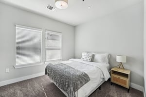 Town Creek Dr 11-26032025-026.jpg