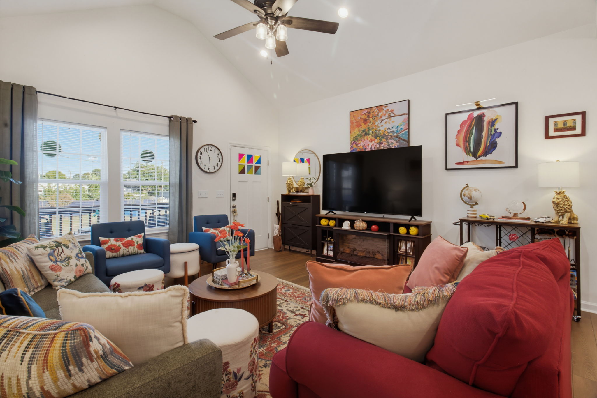 1305 Whitsett St-8