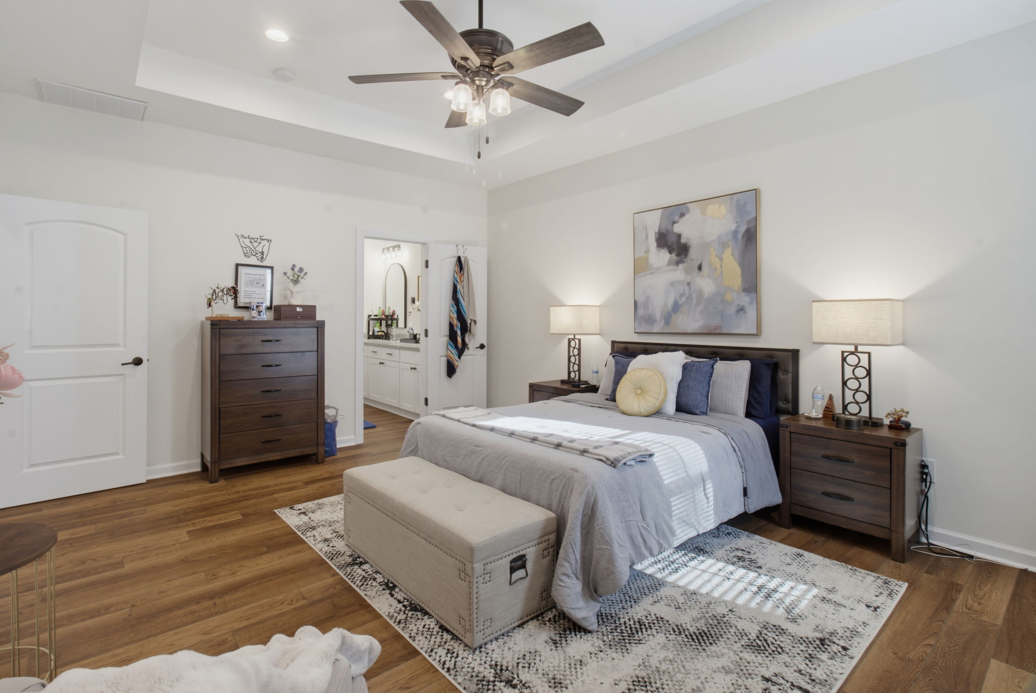 1305 Whitsett St-16
