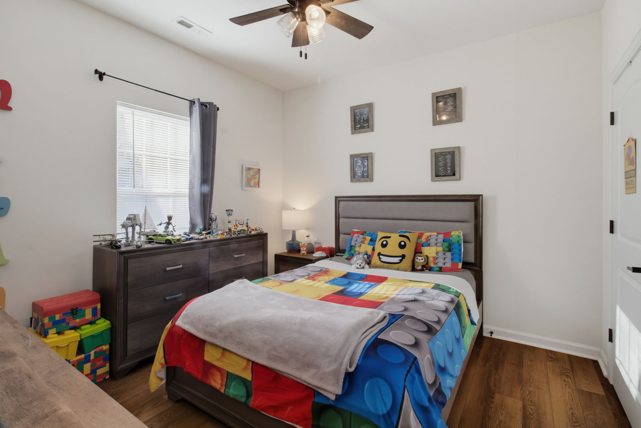 1305 Whitsett St-19