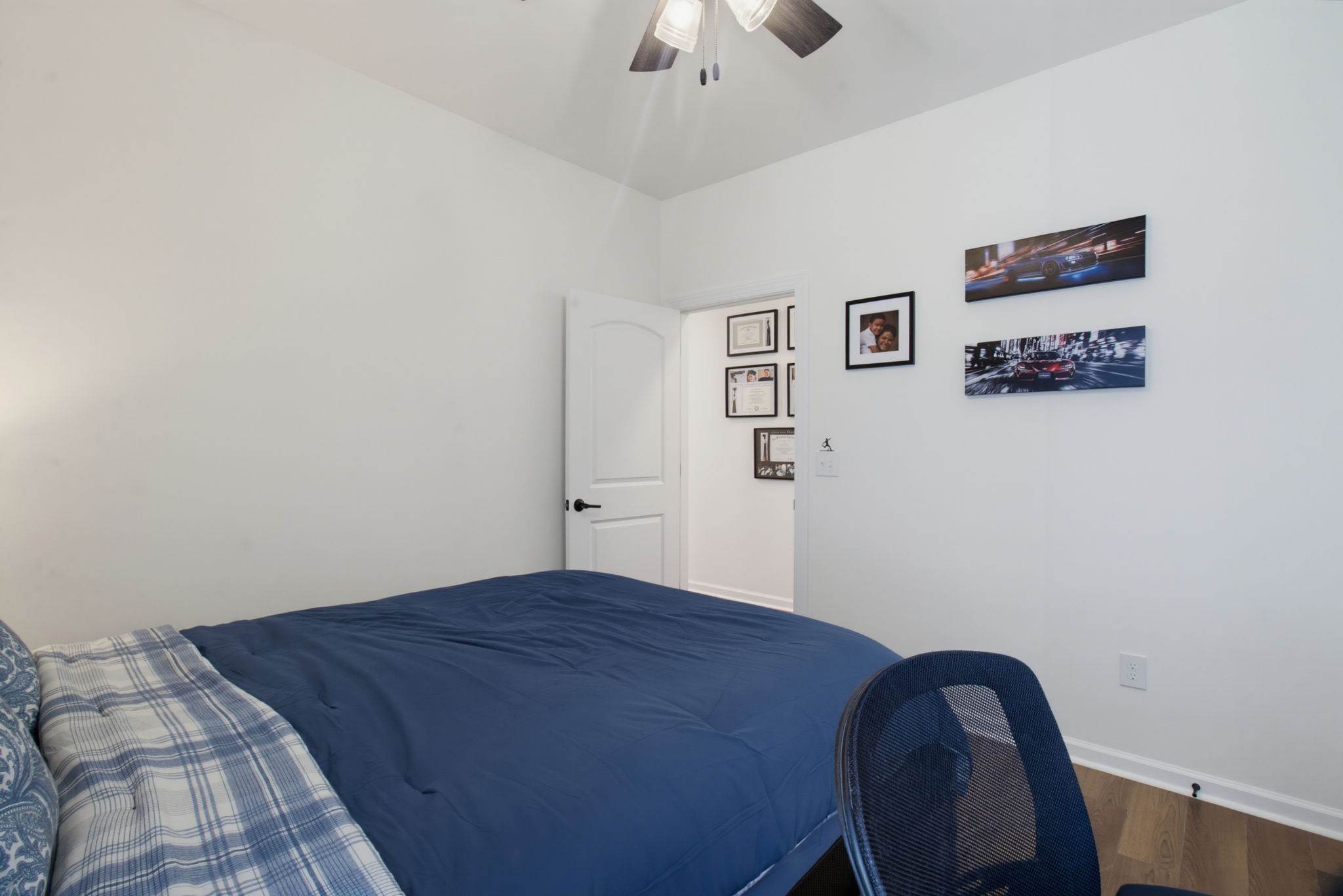 1305 Whitsett St-23