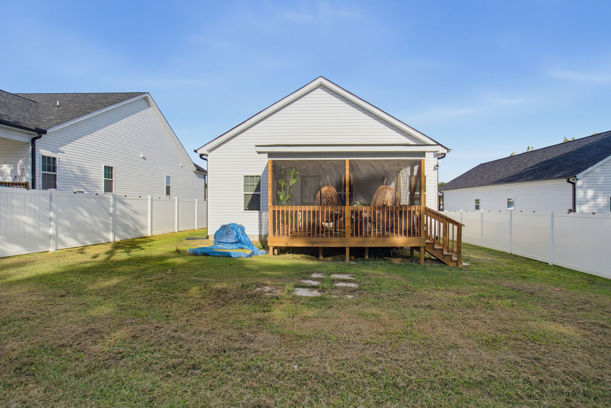 1305 Whitsett St-28