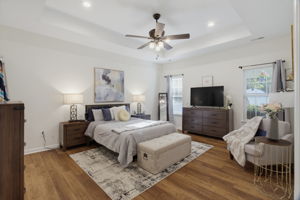 1305 Whitsett St-15