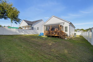 1305 Whitsett St-27