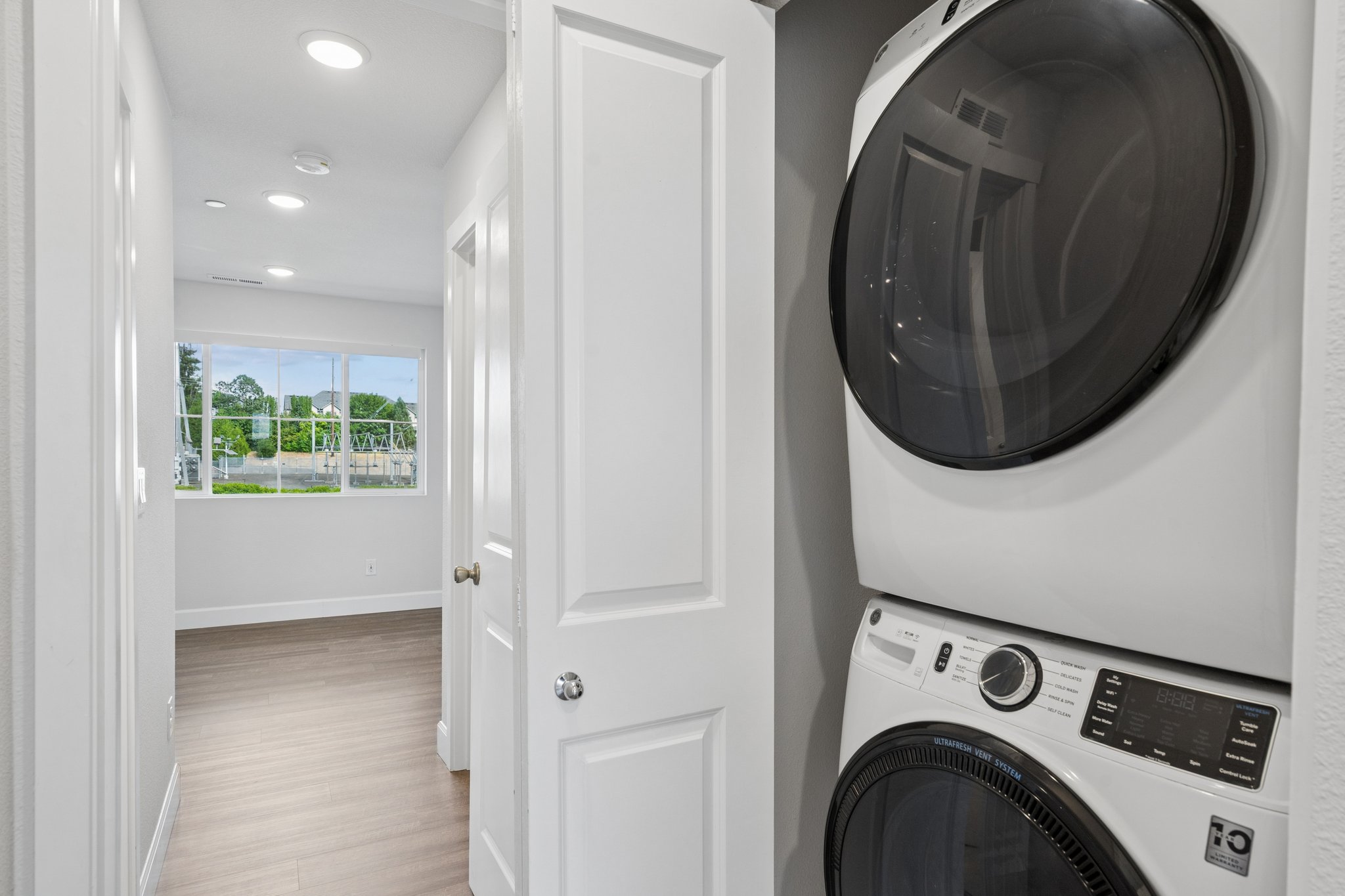 Hall Laundry