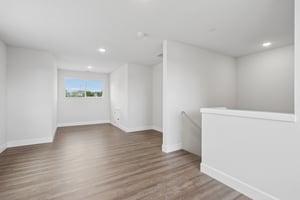 Upper Level Bonus Room