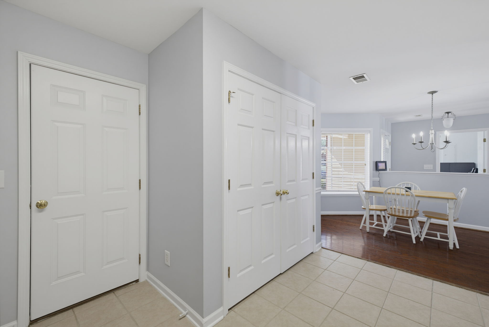1306 Bayswater Dr-17