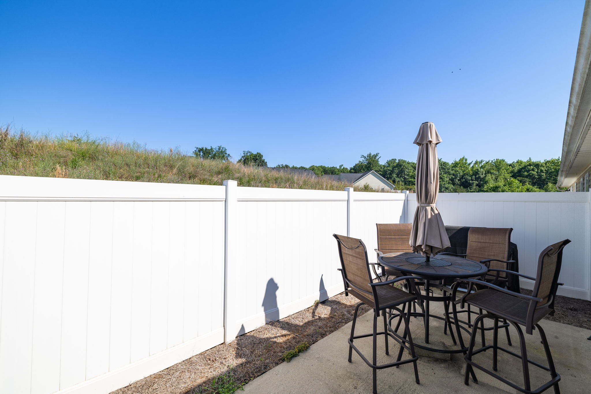 1306 Bayswater Dr-26