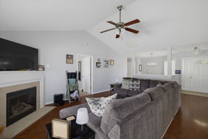 1306 Bayswater Dr-10
