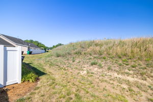 1306 Bayswater Dr-32