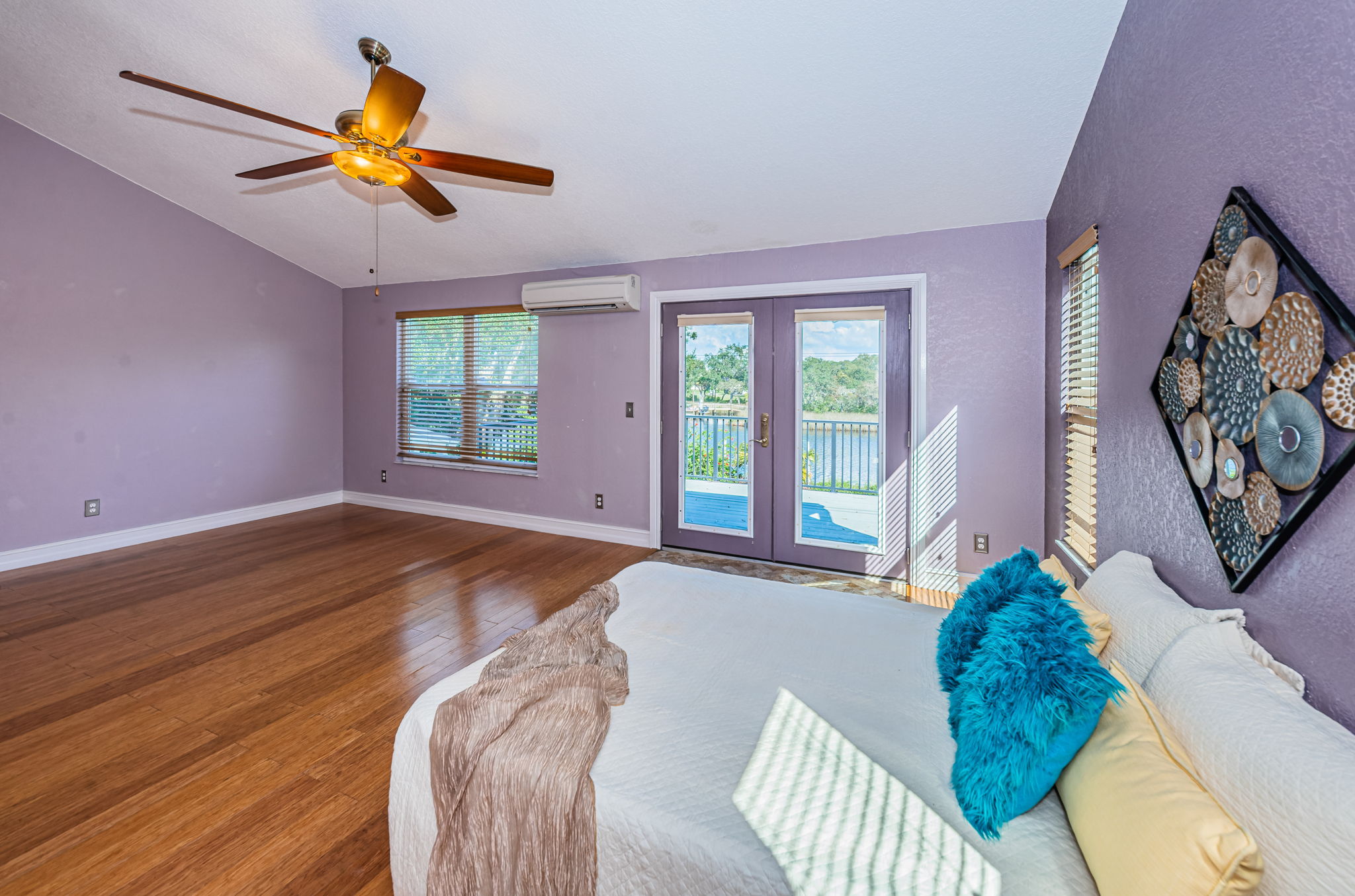 Upper Level Master Bedroom1c