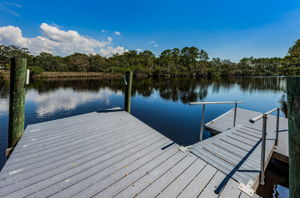 Dock2