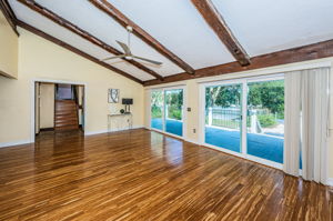 Living Room3-4