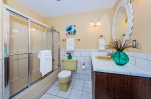 Upper Level Bathroom2