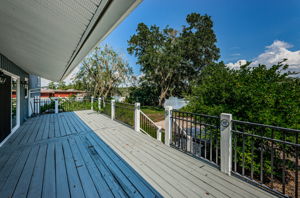 Balcony2