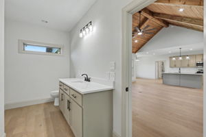  Photo 47