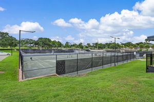 Hidden Hills Country Club