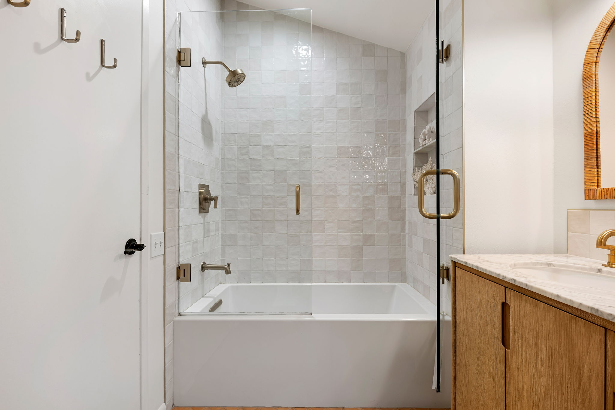 19-Bathroom