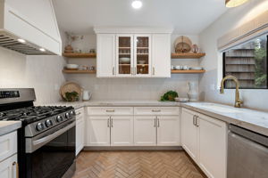 11-Kitchen