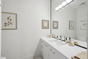  Photo 51