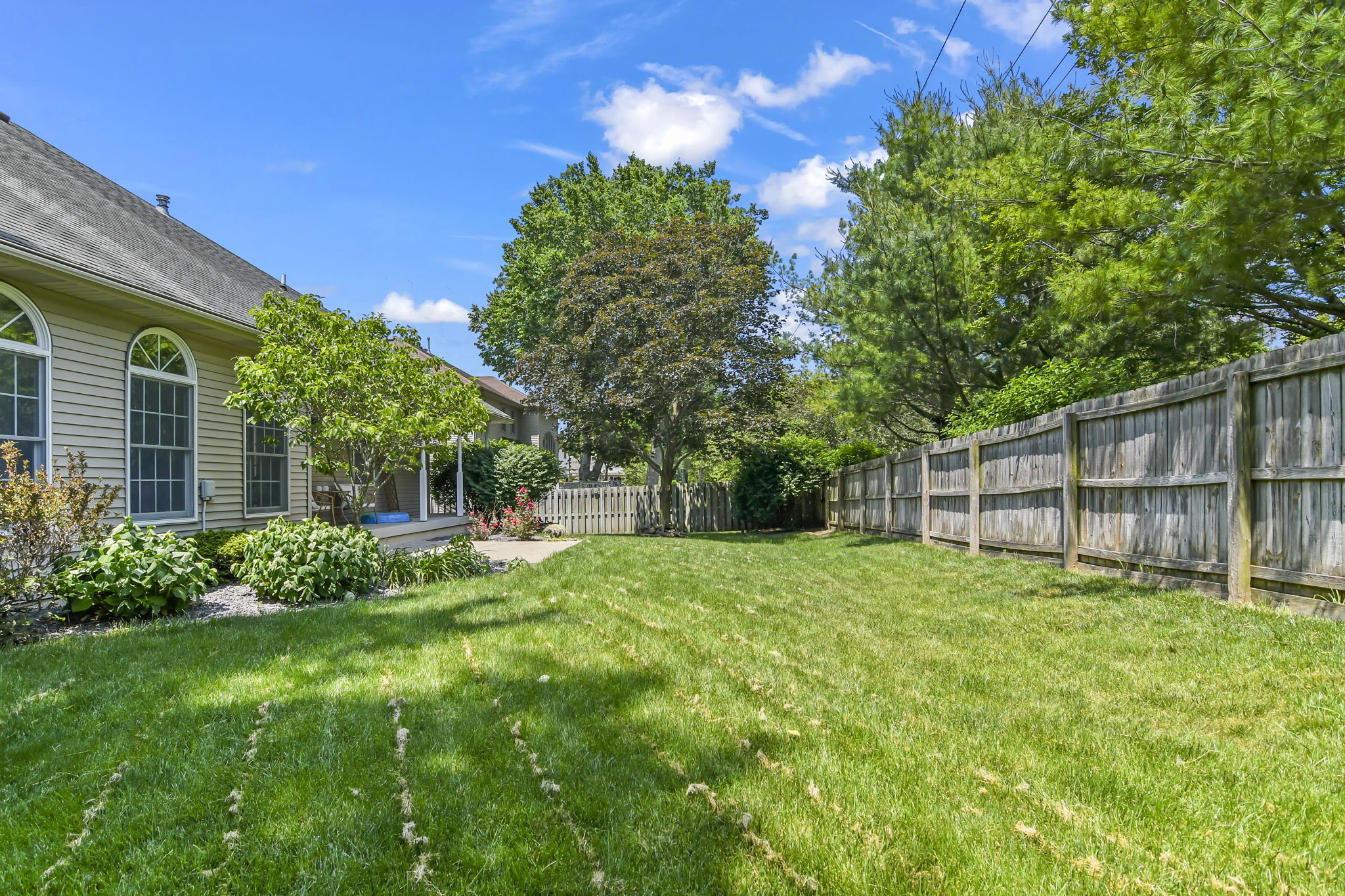 1308 Ravenswood Rd, Springfield, IL 62711 | Design Eyes Photography