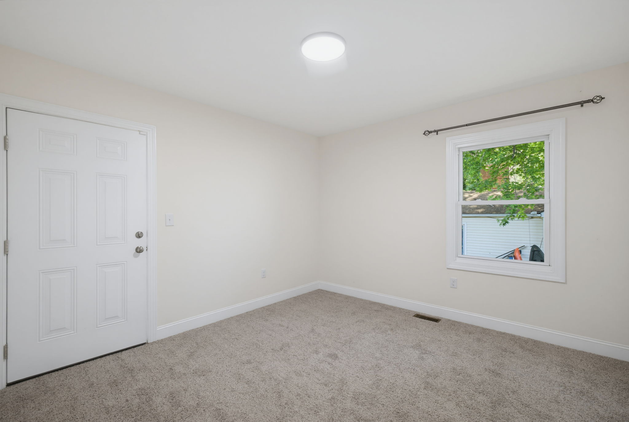1308 South Park Dr-23