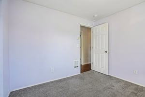 SW 2nd Ave-S0610-023.jpg