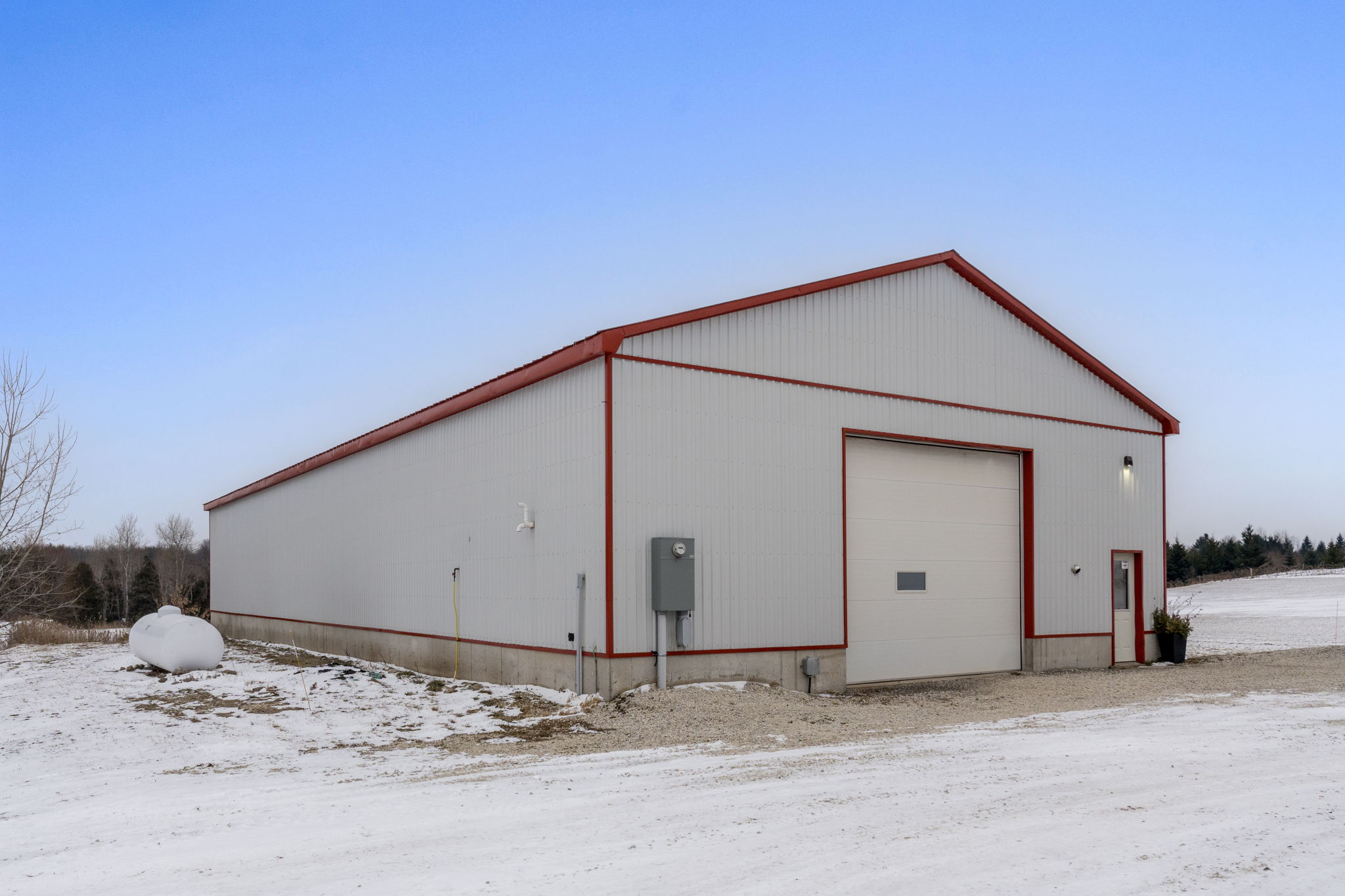 Warehouse with Heated floors