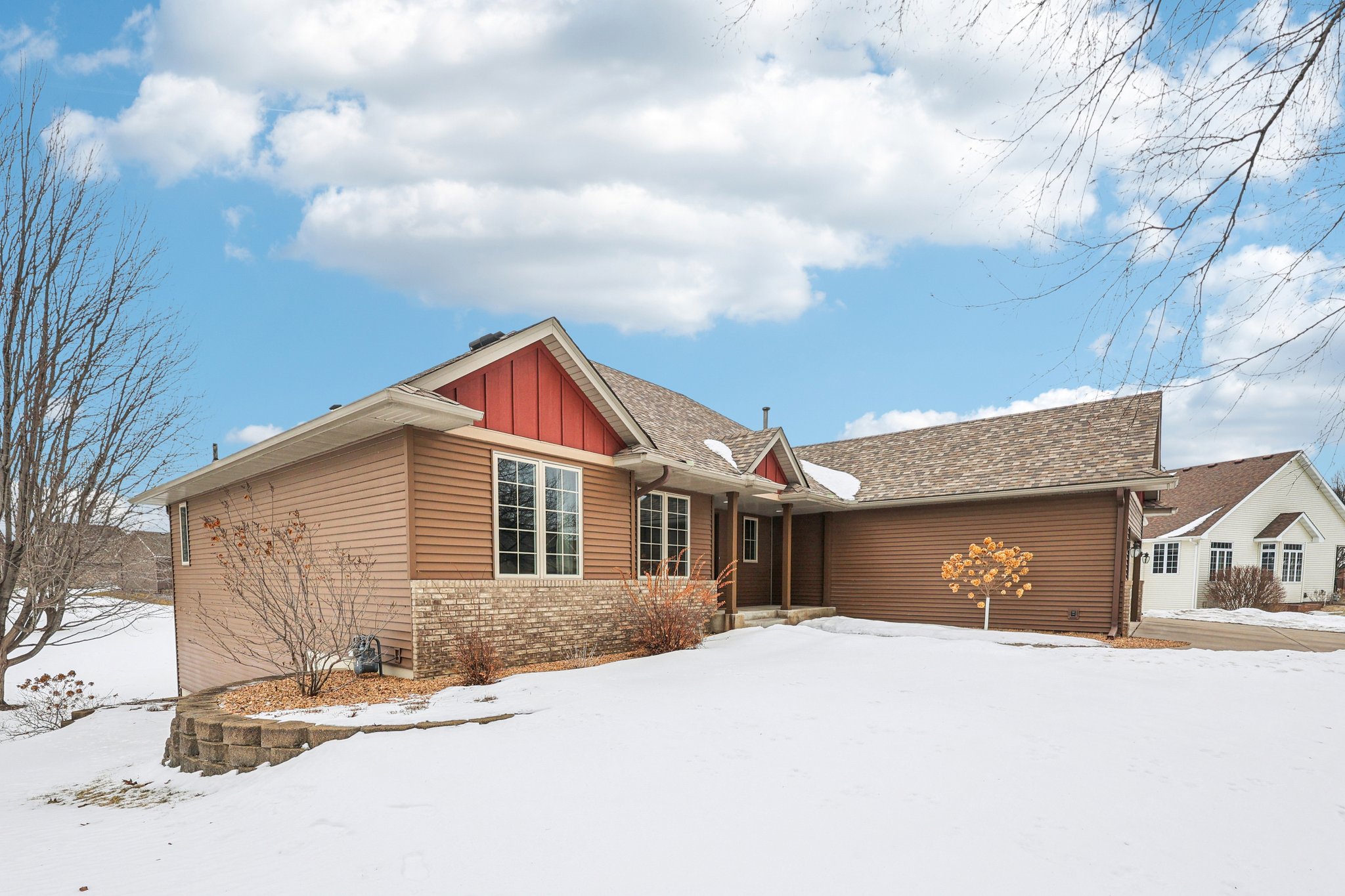 Quail Creek Dr NE-S1002-004.jpg