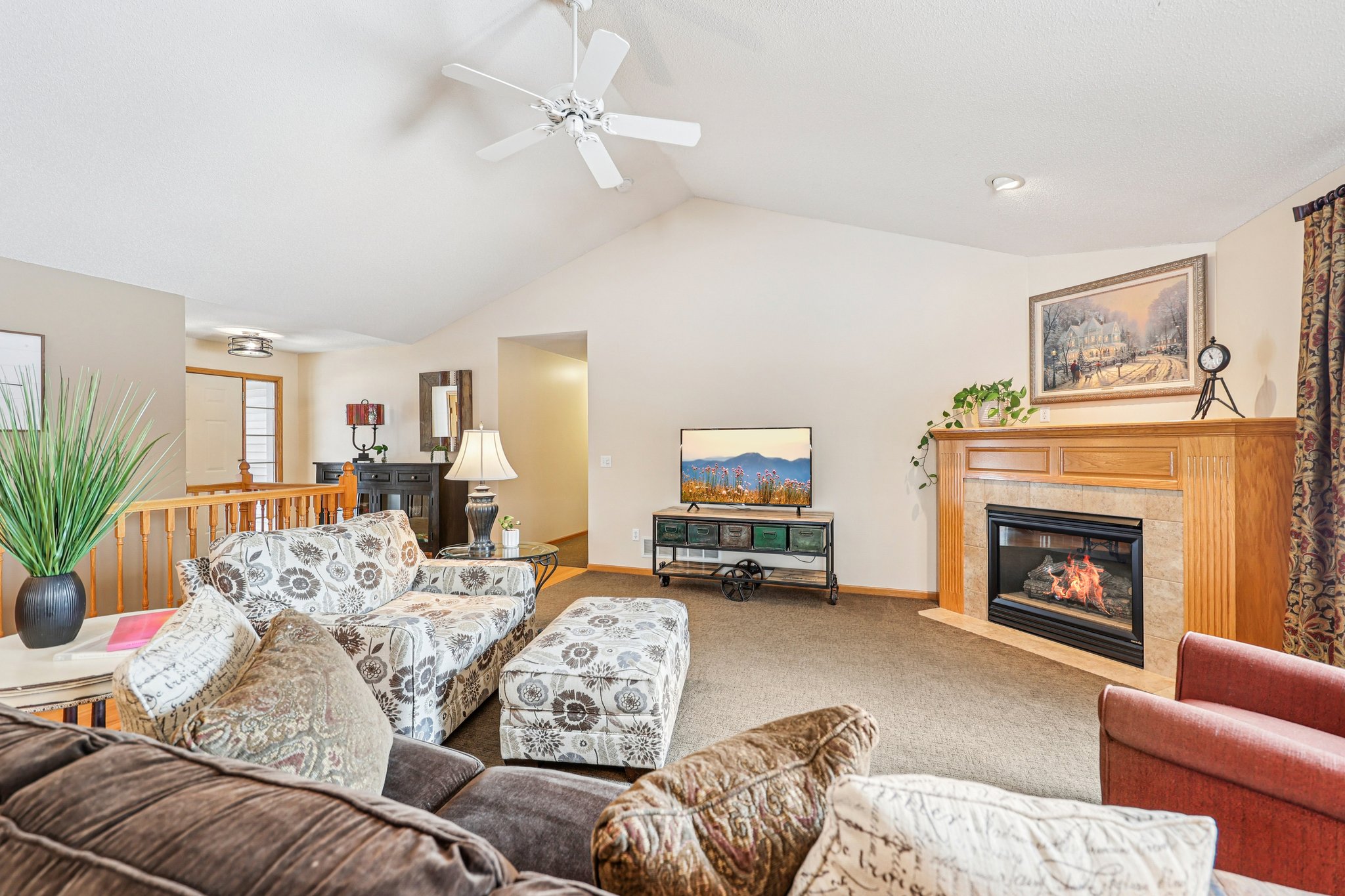 Quail Creek Dr NE-S1002-011.jpg