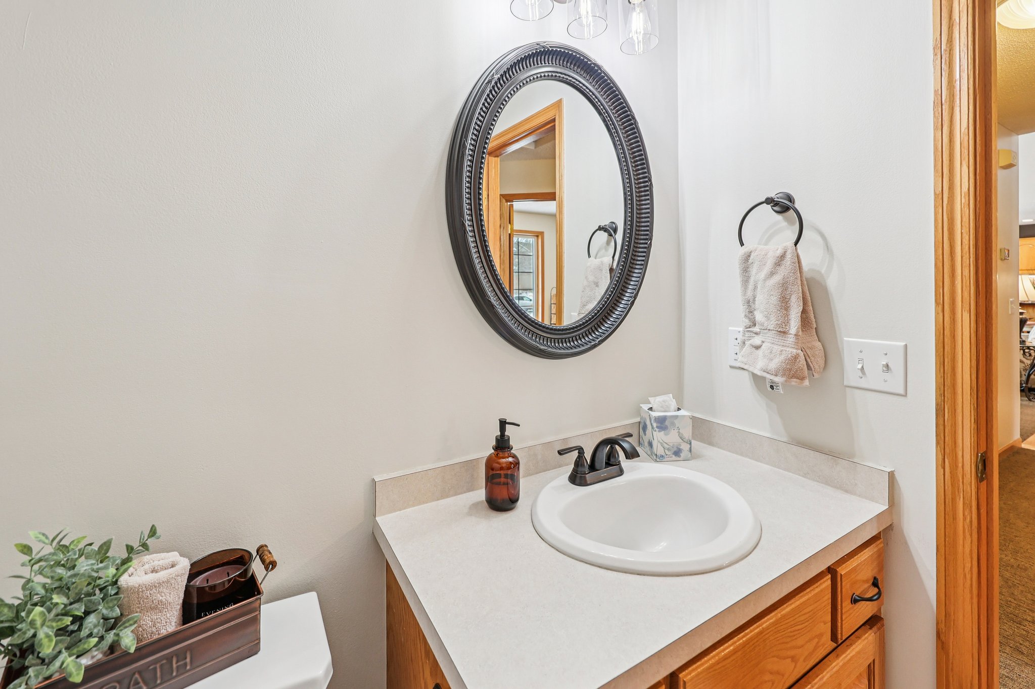 Quail Creek Dr NE-S1002-025.jpg