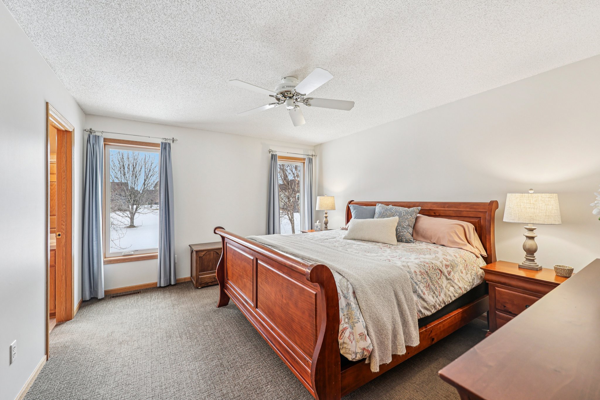 Quail Creek Dr NE-S1002-027.jpg