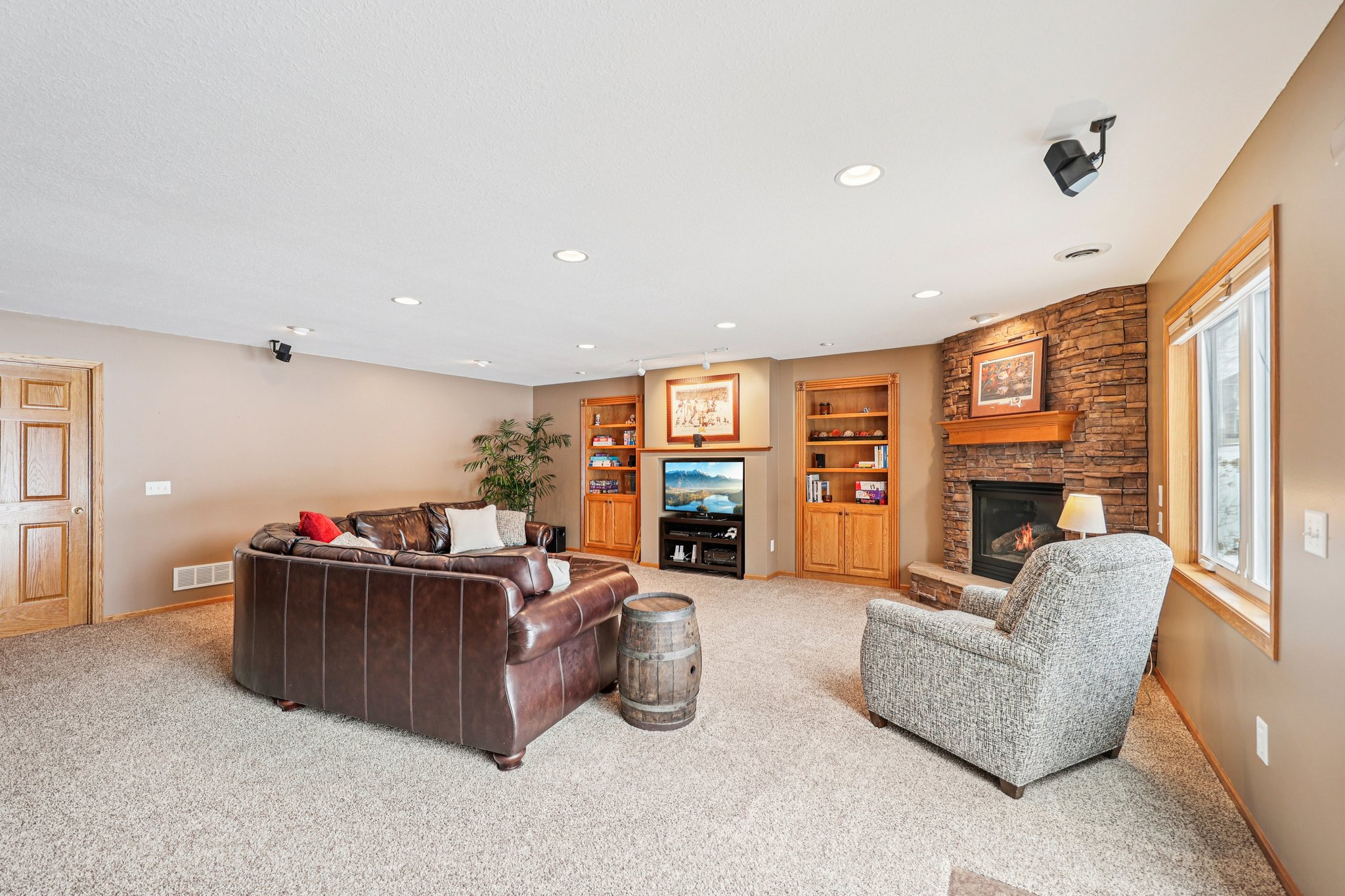 Quail Creek Dr NE-S1002-040.jpg