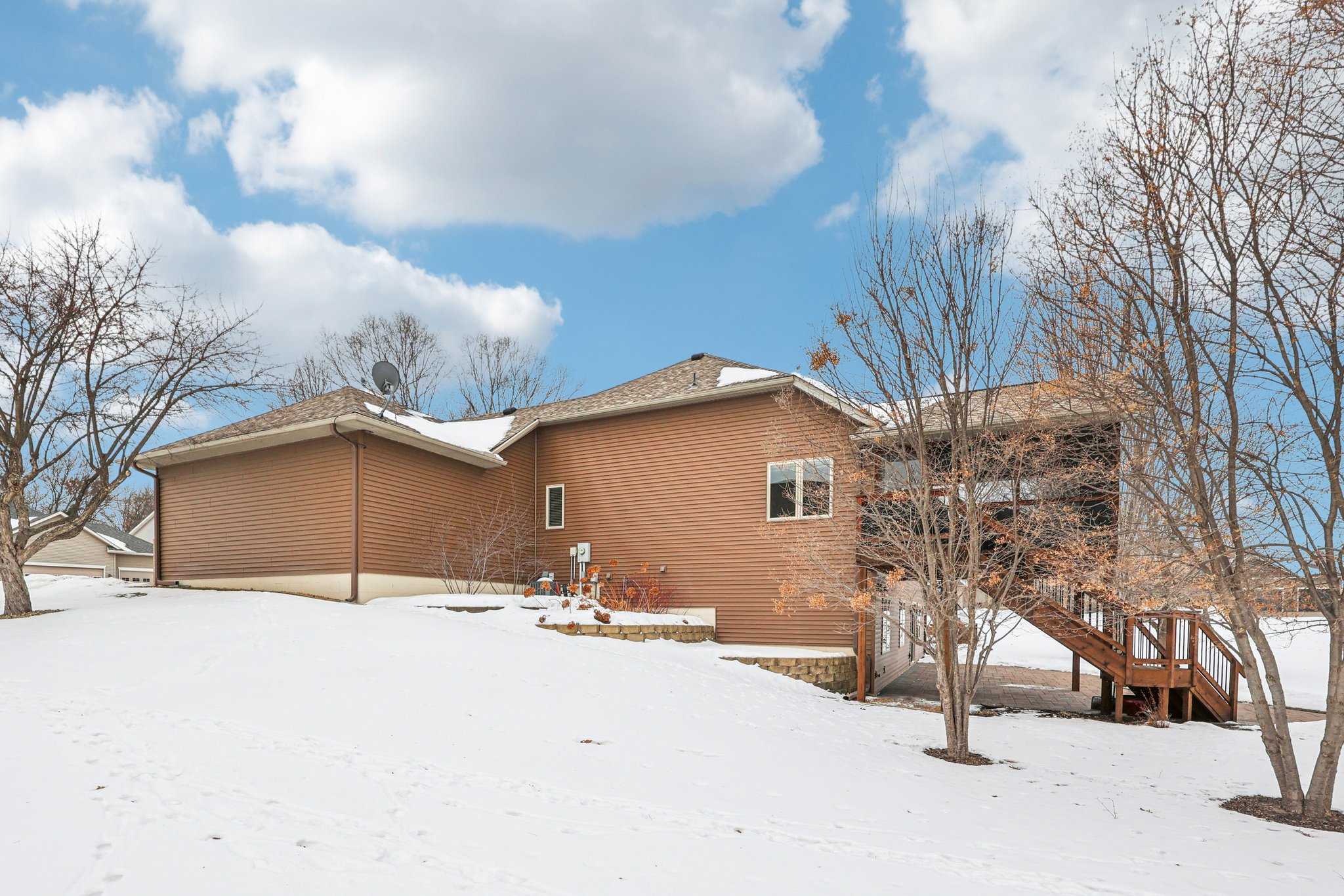 Quail Creek Dr NE-S1002-054.jpg