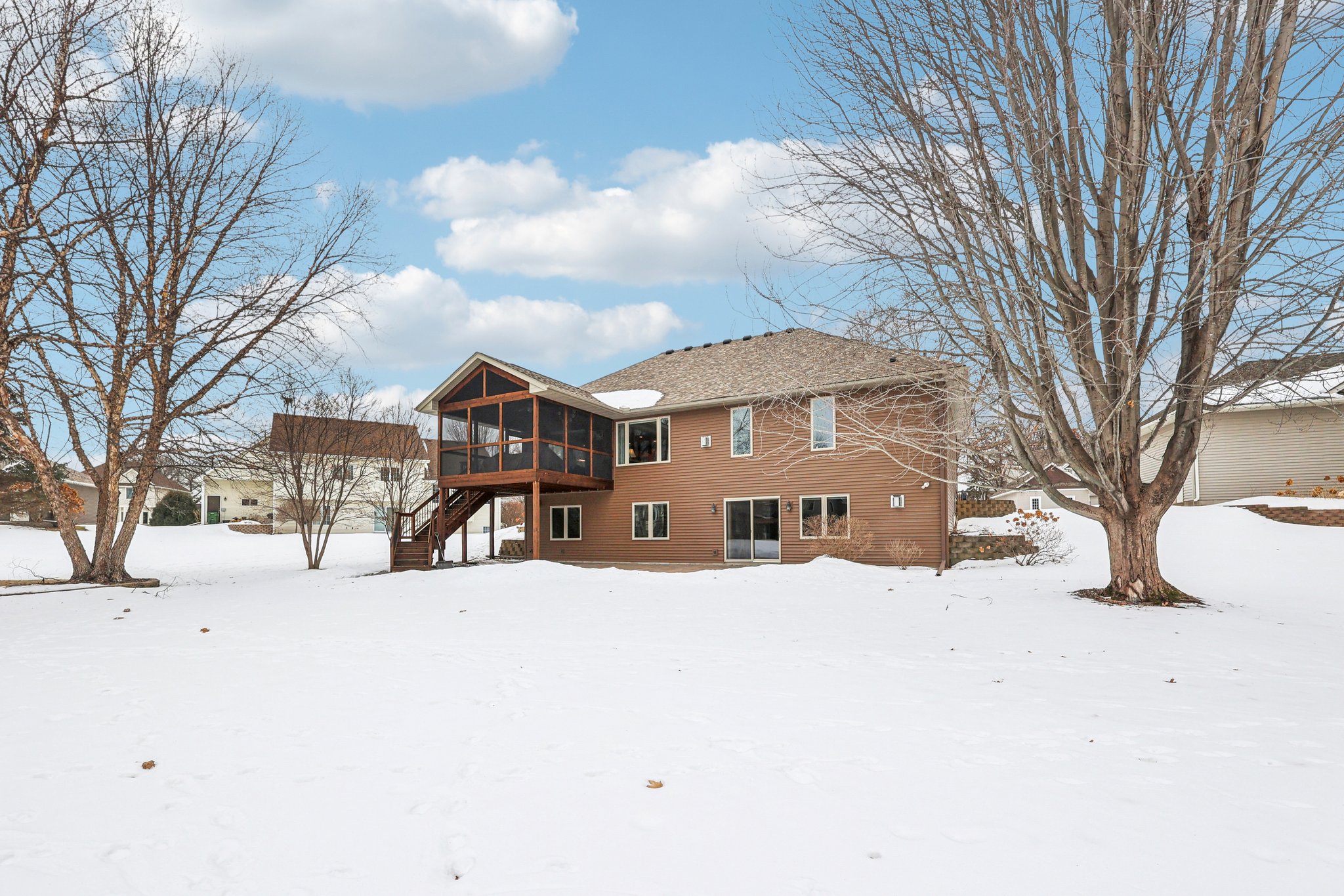 Quail Creek Dr NE-S1002-057.jpg