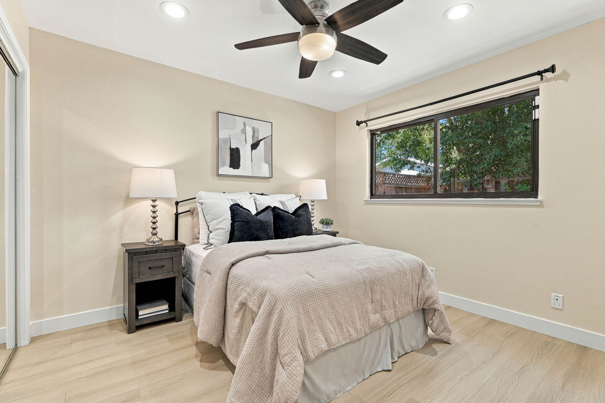 025_F8_1309 Antonio Ln