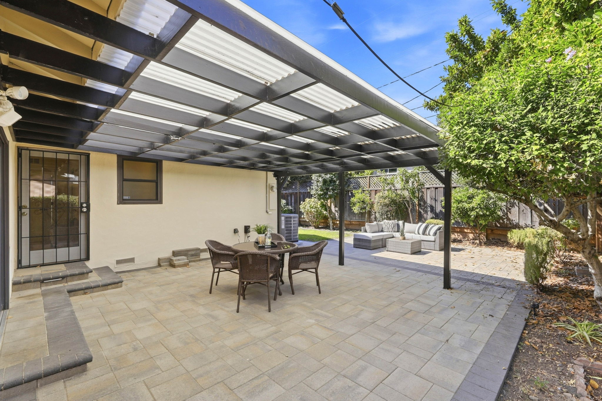 033_F8_1309 Antonio Ln