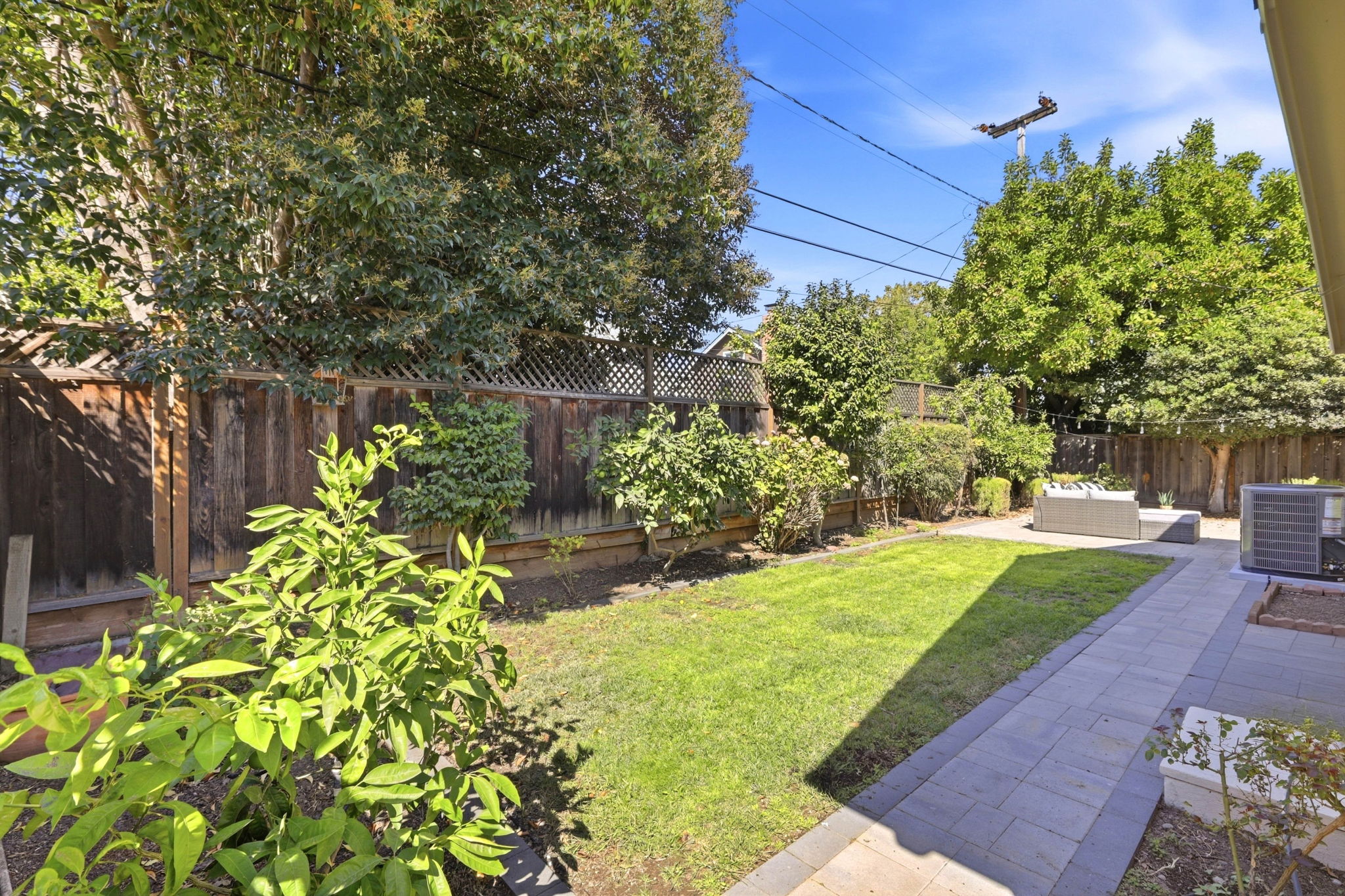 038_F8_1309 Antonio Ln