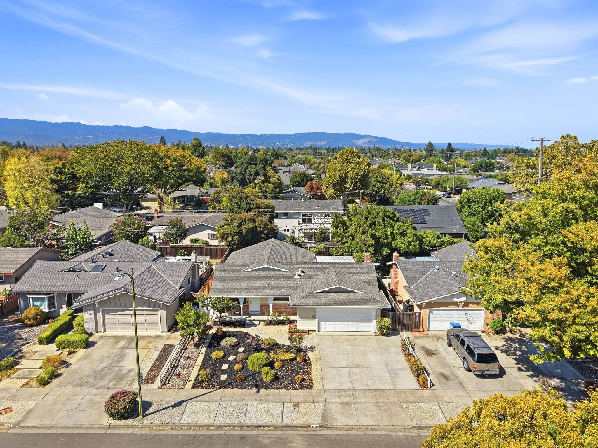 007_F8_AERIAL_1309 Antonio Ln