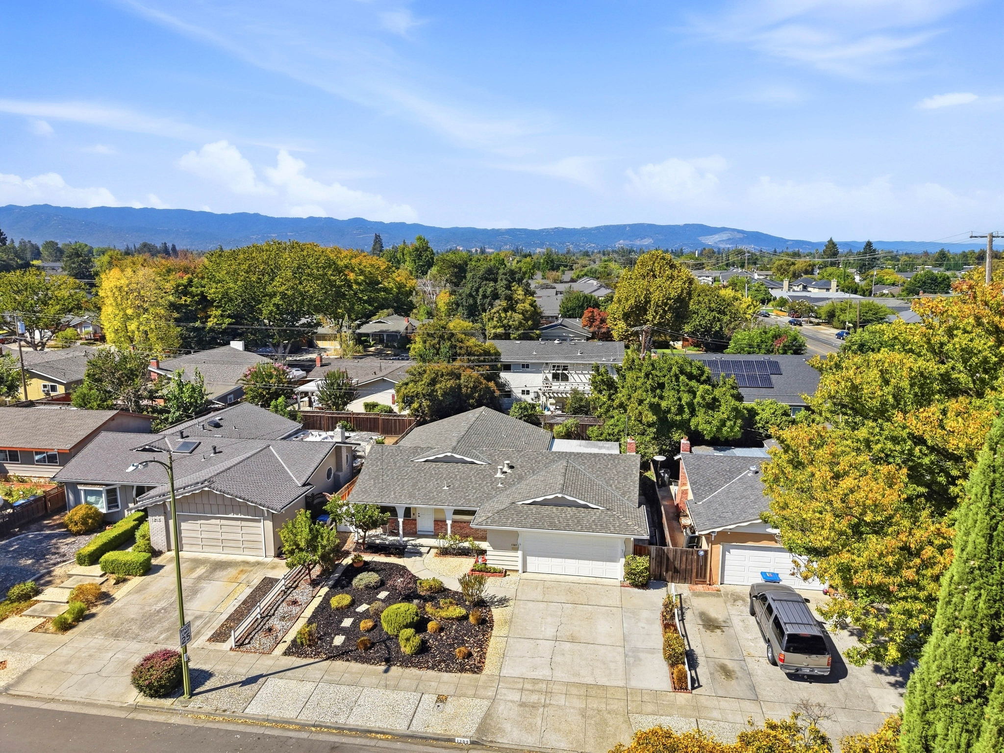 008_F8_AERIAL_1309 Antonio Ln