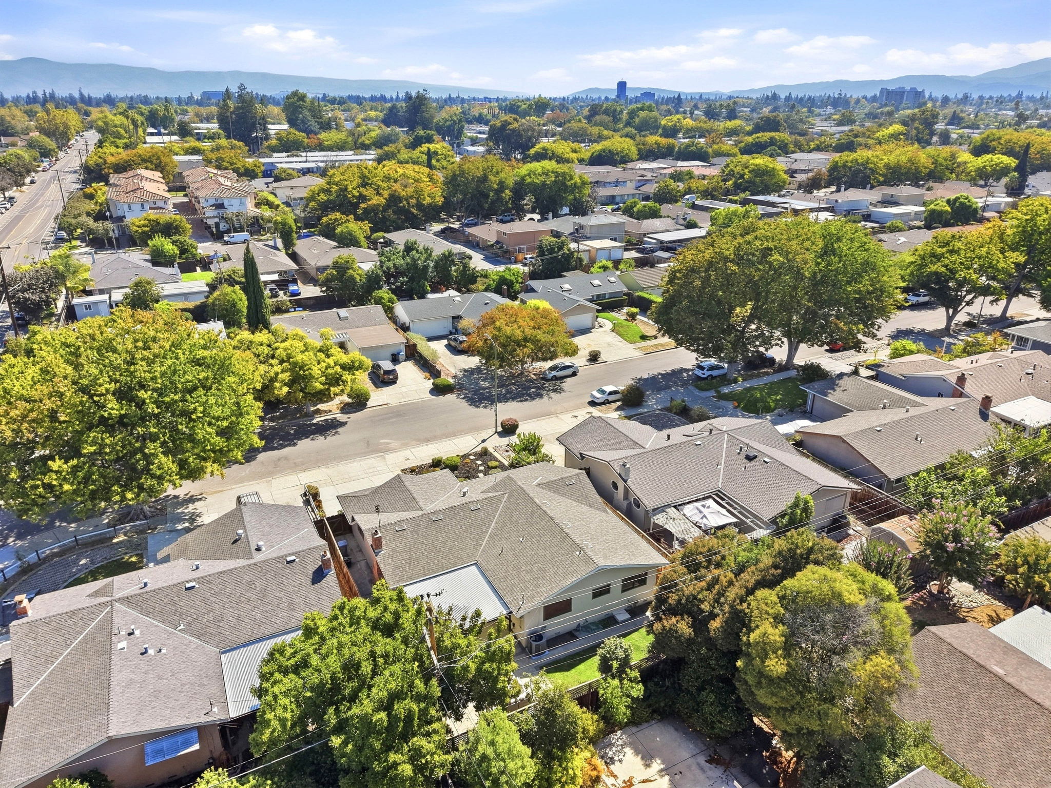 013_F8_AERIAL_1309 Antonio Ln