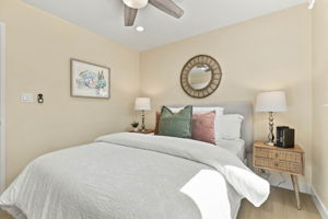 024_F8_1309 Antonio Ln