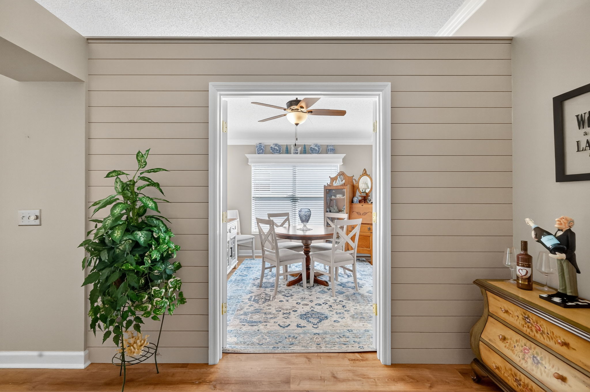 Third bedroom/Den