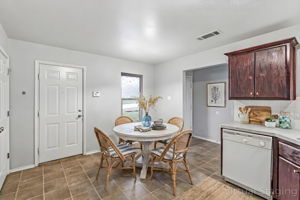 eat in kitchen coastal