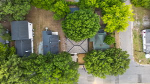  Photo 33