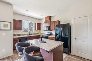 NE 85th St-S0208-012.jpg