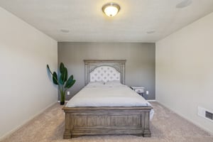 NE 85th St-S0208-021.jpg