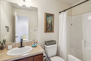 NE 85th St-S0208-023.jpg