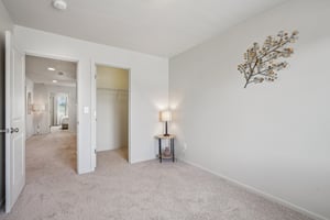 NE 85th St-S0208-037.jpg