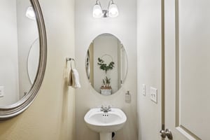 NE 85th St-S0208-038.jpg